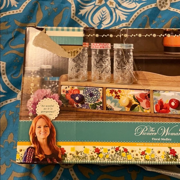 The Pioneer Woman Floral Melody  Spice Shelf Set - Picture 2 of 8